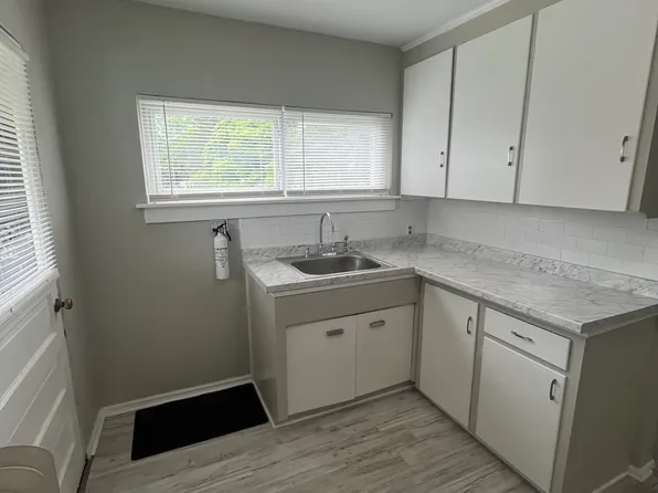 4 Cookie Corner Dr #4, Wyoming, PA 18644