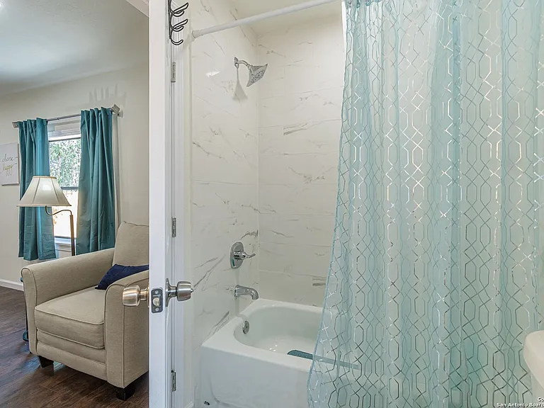 207 Hermine Blvd #1 — Photo 7