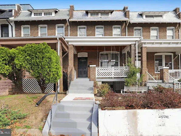 633 Irving St NW, Washington, DC 20010