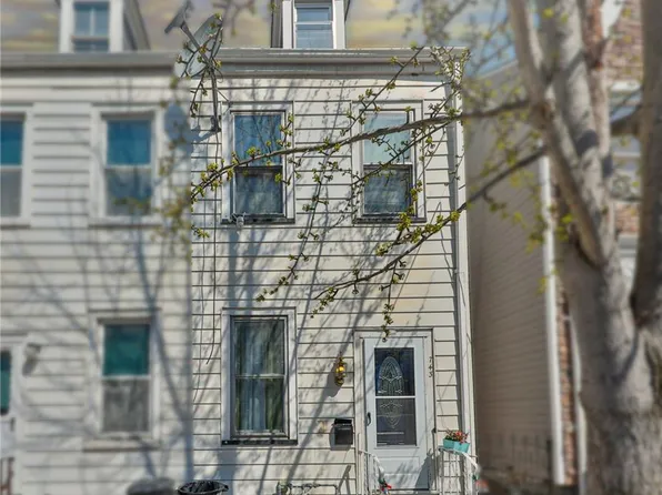 743 Washington St, Easton, PA 18042