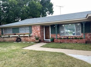 1321 Hurstview Dr, Hurst, TX 76053