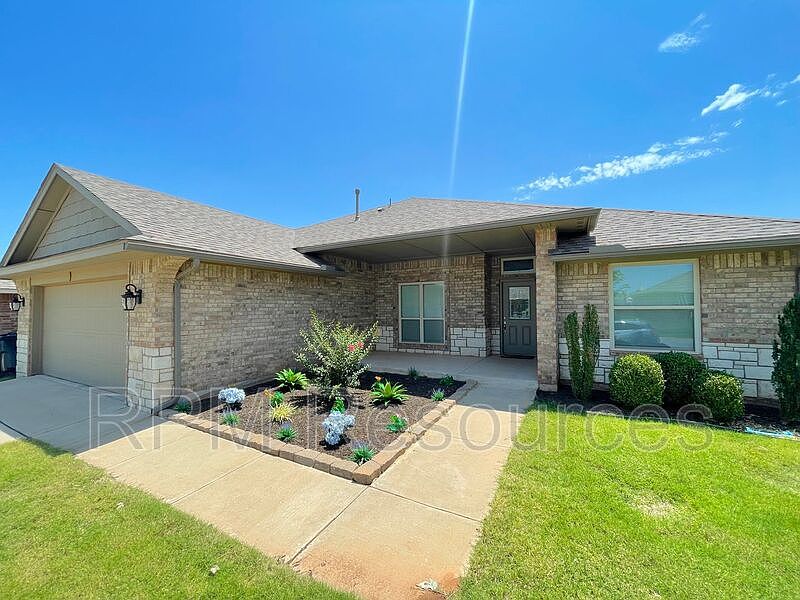 1st image of 9016 SW 48th Ter