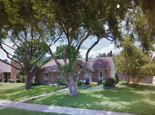 101 Kingsbridge Dr, Garland, TX 75040