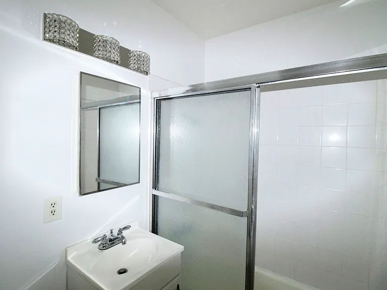 1426 Manhattan Bch Blvd — Photo 10