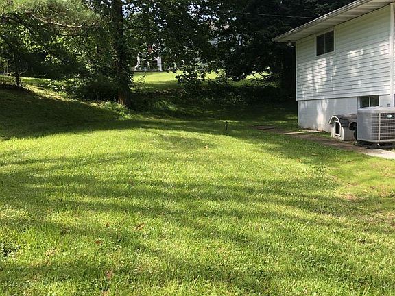 4th image of 7519 Longmeadow Ln