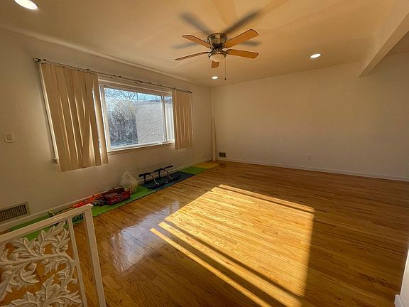 4th image of 151-15 11th Ave