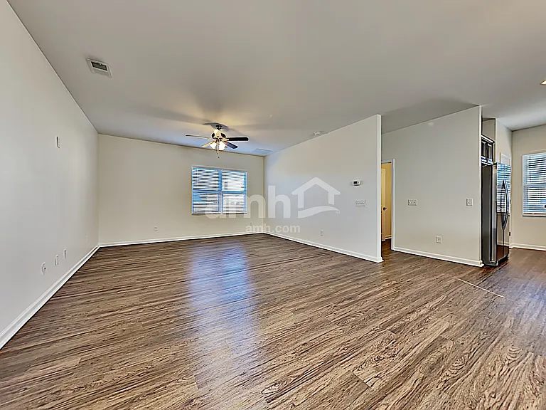 334 Cantley Ct — Photo 8