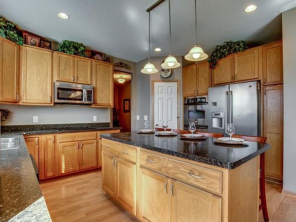 3rd image of 2658 Alamo Cir NE