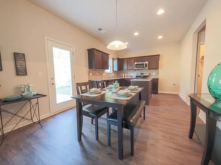 5036 Vine Ln — Photo 10