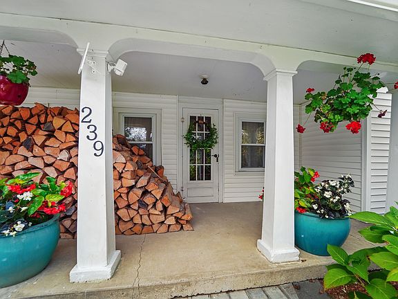 4th image of 239 Rockwell Rd