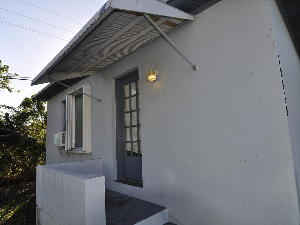 1st image of 10835 NE 2nd Pl Unit 10835