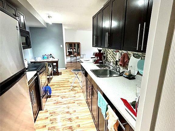 4th image of 802 A Kingsmere Blvd #107