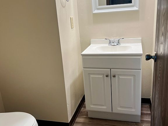 5th image of 5 Maplewood Dr #7