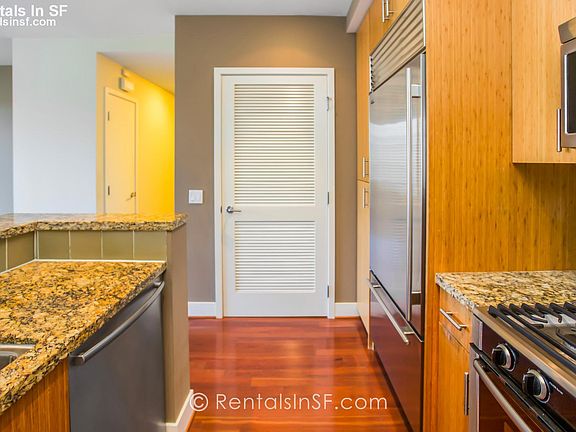 5th image of 235 Berry St APT 603