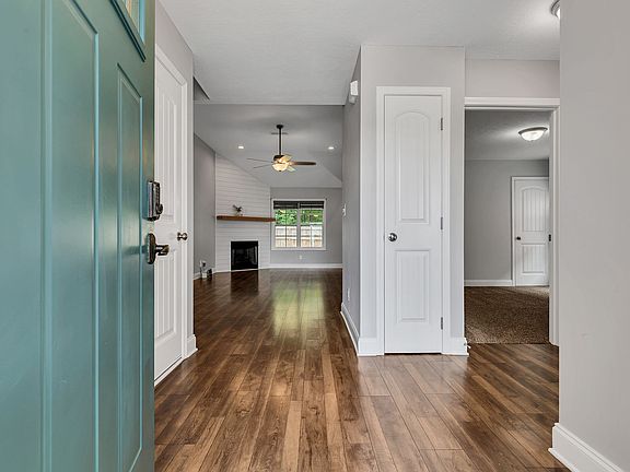 2nd image of 1393 Abby Lou Dr