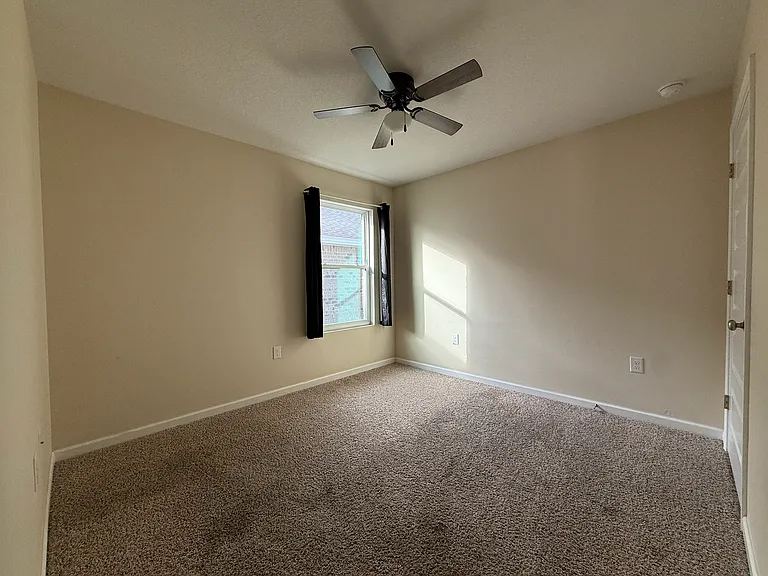 4611 Reveille Way — Photo 5