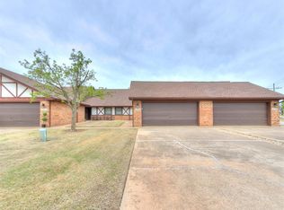 3204 Pondridge Rd, Chickasha, OK 73018
