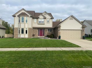 22649 Eddy Dr, Macomb, MI