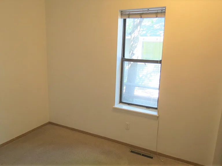 2927 Broadway St #1 — Photo 25