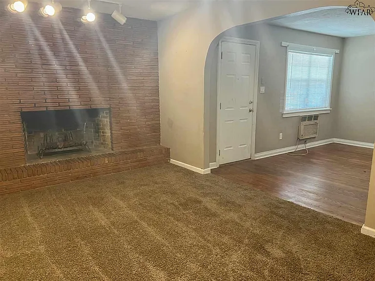 3614 Garfield St — Photo 8