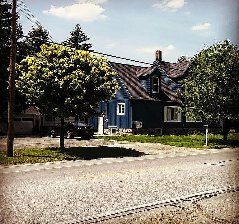 2nd image of 526 E Broad St