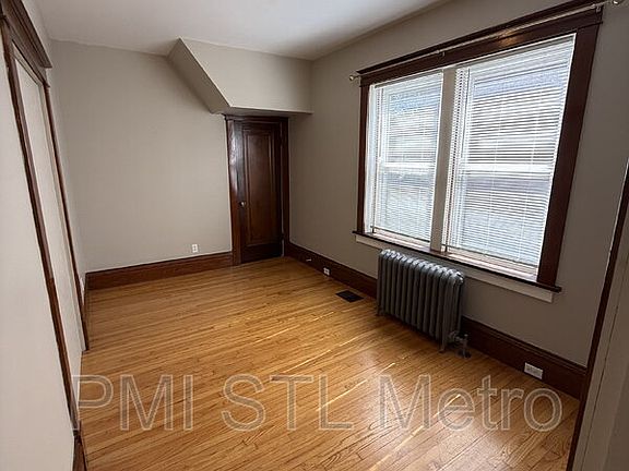 5th image of 3668 Wilmington Ave
