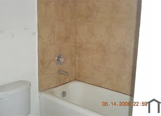1 bed, 870 sqft, $925 — Photo 2