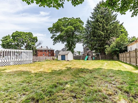 5th image of 6 Parkin Ct