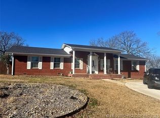 1901 Mockingbird Ln, McAlester, OK 74501
