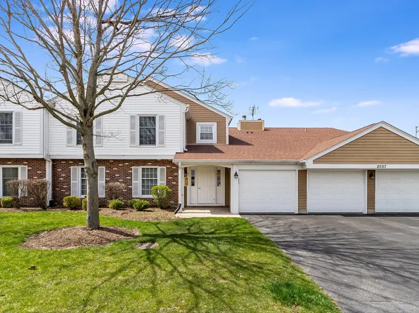 2057 Lancaster Cir APT 202-D, Naperville, IL 60565
