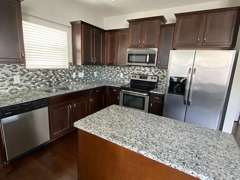 3601 Marble Ridge Ln — Photo 8