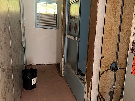5th image of 1218 Roberts Dr