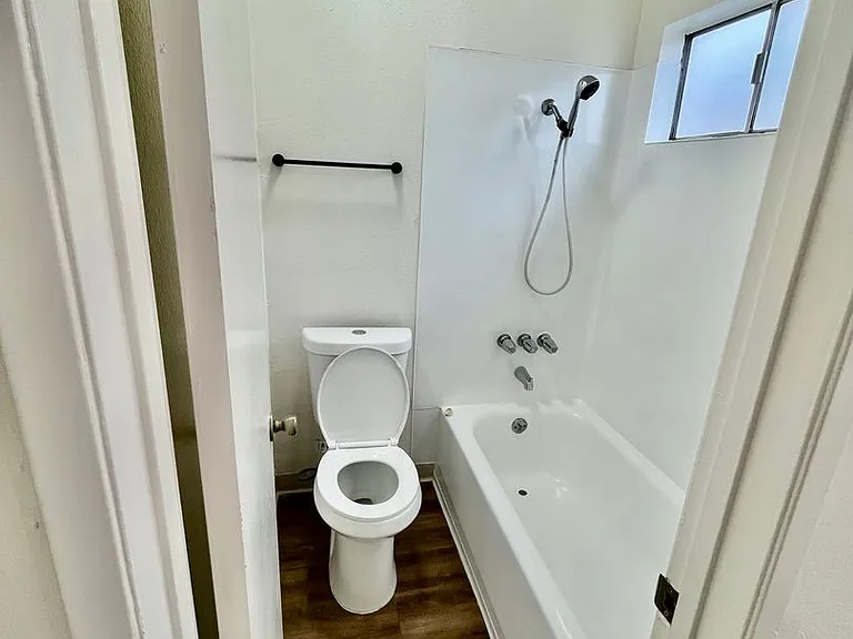 4036 Oregon St — Photo 11
