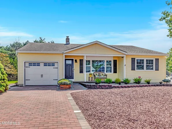 5 Killington Road, Toms River, NJ 08757