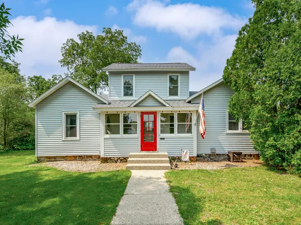 202 Morrell St, Plainwell, MI 49080