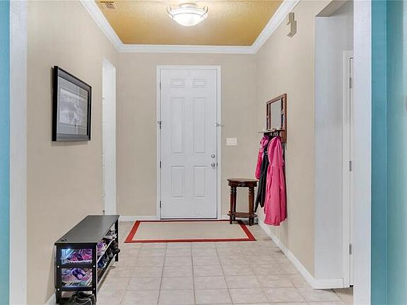 3rd image of 446 Vicks Landing Dr