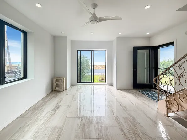 3848 Atlantic Avenue image 10 of 24