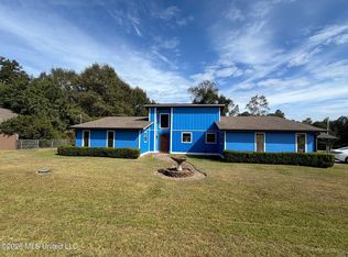 100 Rabbit Hill Ln, Carriere, MS 39426