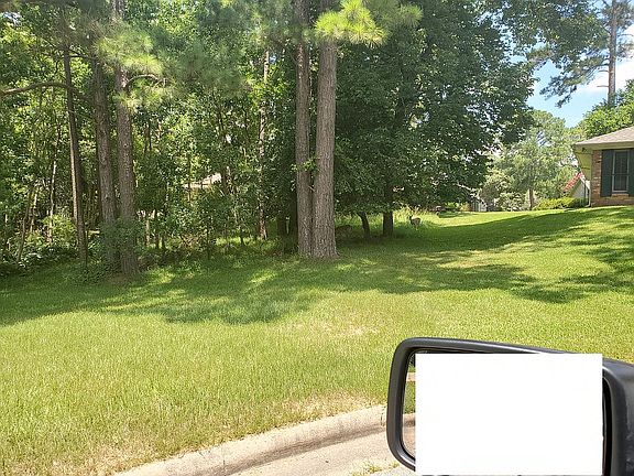4th image of 600 Greenhills Dr