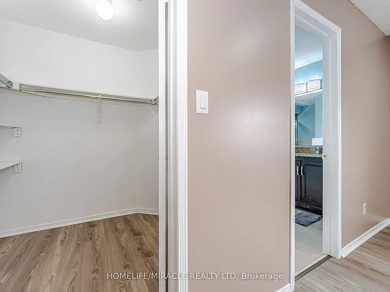 41 Beachpoint Blvd #UPPER — Photo 35