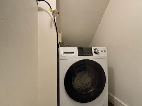 2 bedroom rental in Burnaby — photo 5