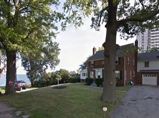 15 E 242nd St, Euclid, OH 44123