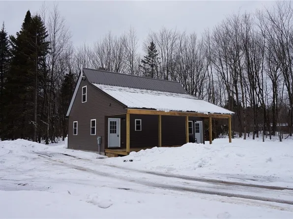 7077 County Route 17, Lacona, NY 13083