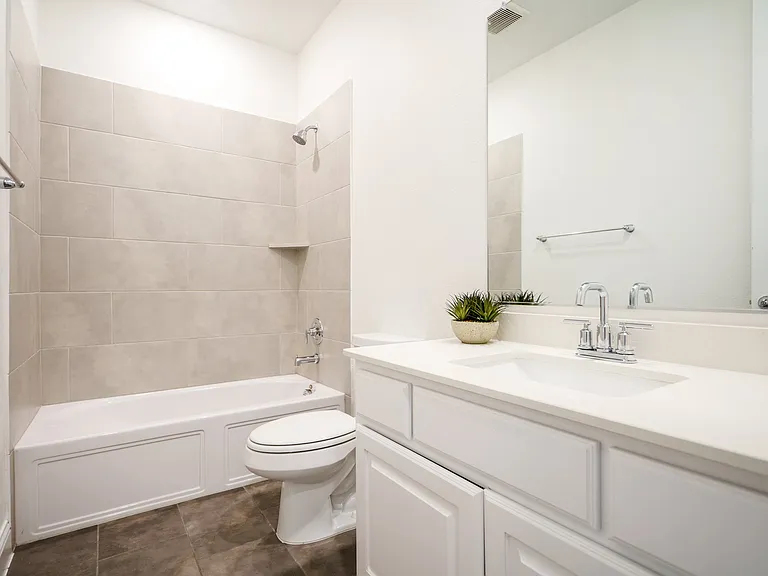 7470 Sanctuary Dr — Photo 5