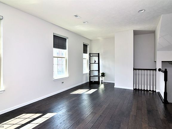 5th image of 12010 Detroit Ave