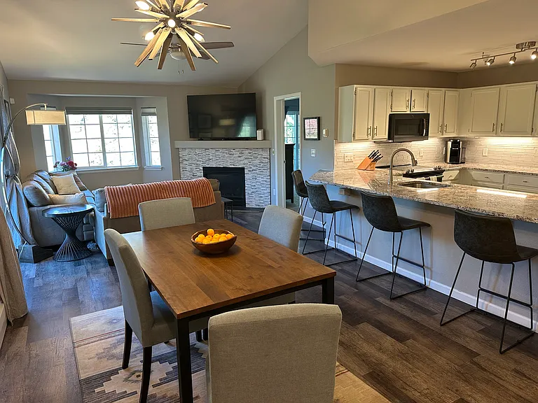 360 Revett Dr #106 — Photo 4