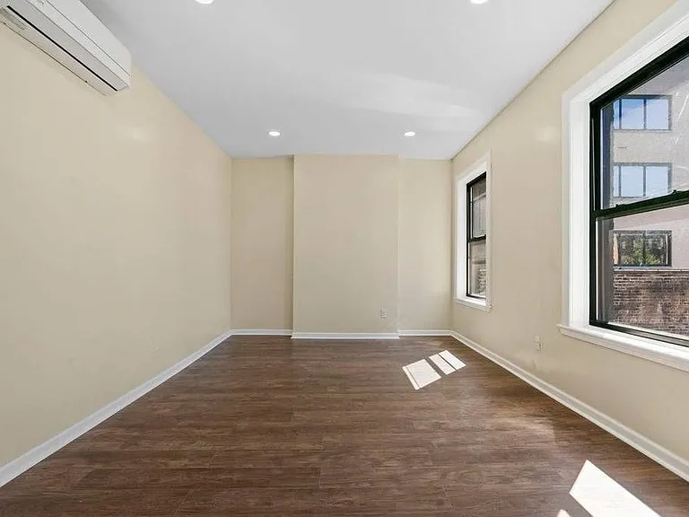 170 Washington Ave #3B — Photo 4
