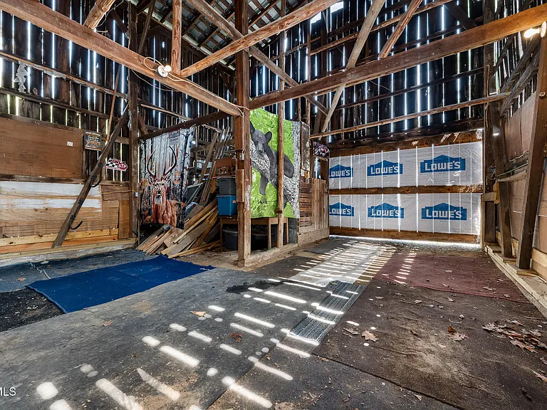 7090 Old Asheville Hwy — Photo 31