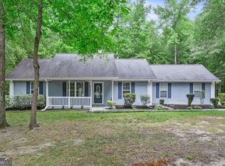 123 Lullwater Dr, Sharpsburg, GA 30277