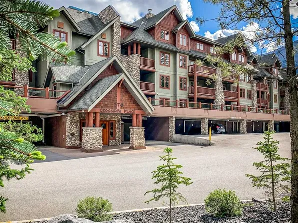 170 S Crossbow Pl #205, Canmore, AB T1W 3H4